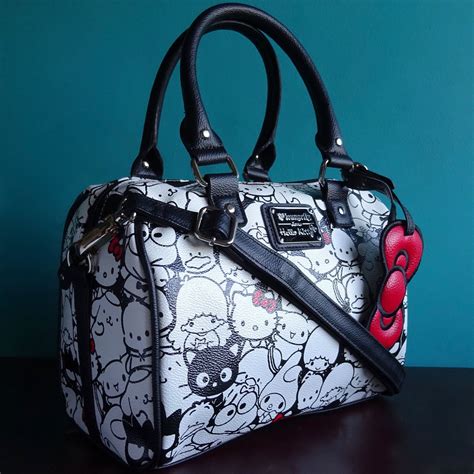 hello kitty adjustable strap handbags.